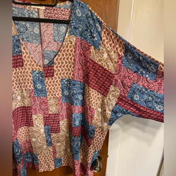 Bohemian style flowy top by Cotton Bleu size 1x in gently used condition - Picture 7 of 12